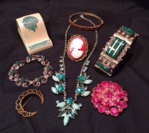 Looking to sell this type of Antique Jewelry? 